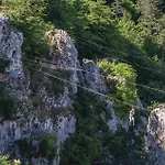 Iv Semesterbostad Katun Lindarski