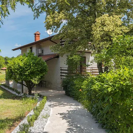 Holiday Home Katun Lindarski IV Vikendica Katun Lindarski