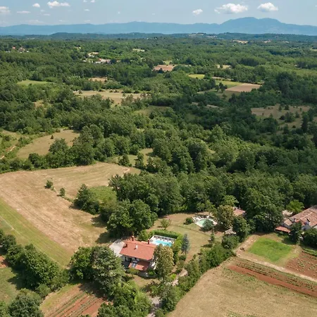 Holiday Home Katun Lindarski IV Katun Lindarski