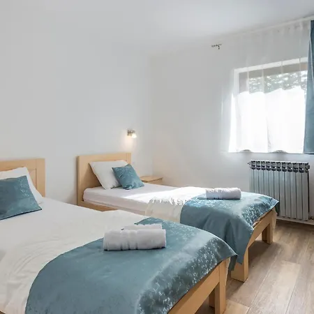 4 Bedroom Gorgeous Home In Katun Lindarski * Katun Lindarski
