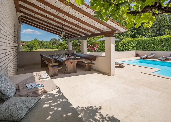 Holiday Home Katun Lindarski IV * Katun Lindarski