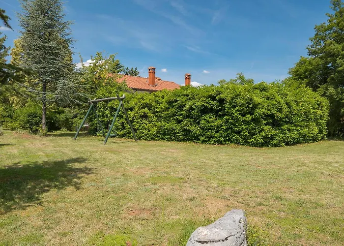 Holiday Home Katun Lindarski IV