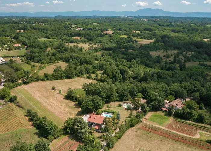 Holiday Home Katun Lindarski IV Katun Lindarski