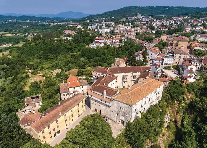 Holiday Home Katun Lindarski IV Vikendica