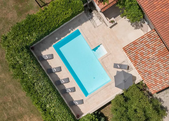 Holiday Home Katun Lindarski IV Vikendica *