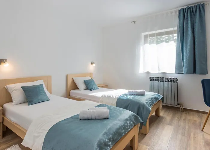 Holiday Home Katun Lindarski IV * Katun Lindarski